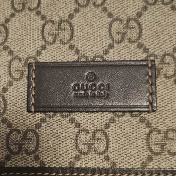 GUCCI "GG" Messager Project Bag.. ISO SOME TLC!! - Picture 2 of 11